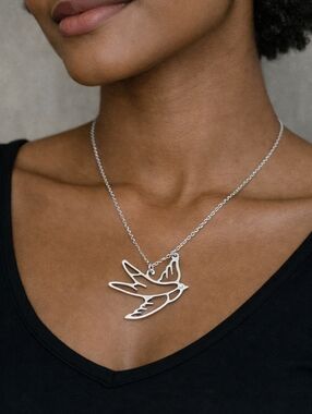 Silver Bird Pendant Necklace – Minimalist Dove in Flight